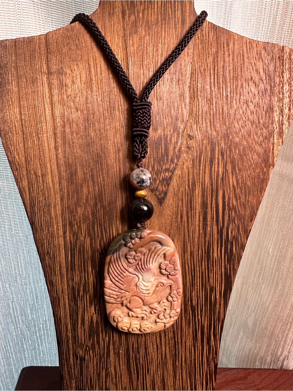 Alashan Agate Eagle Carving Pendant Necklace on Long Brown Rope